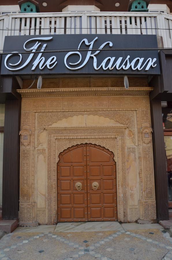 Hotel Kaisar à Srīnagar Extérieur photo